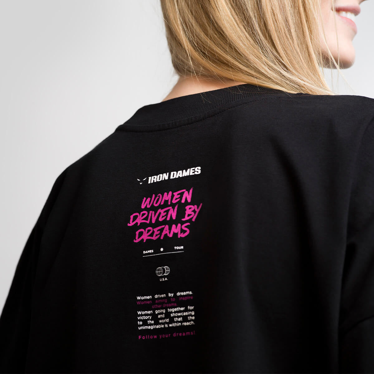 BLACK TSHIRT - WOMEN DRIVEN BY DREAMS